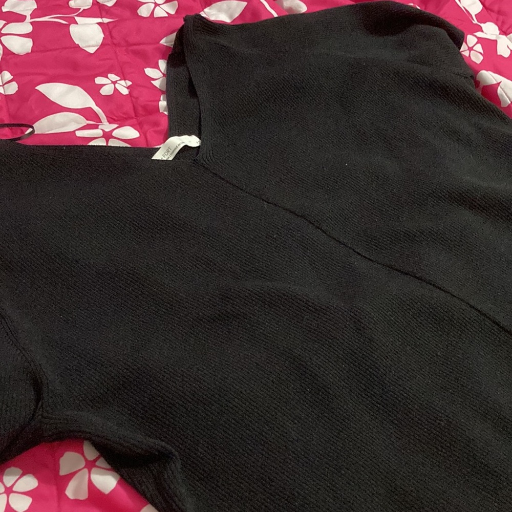 Oak + Fort Basic Black Top - image 5